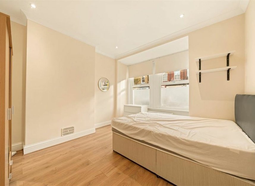 Properties for sale in Margate Road - SW2 5DU view5