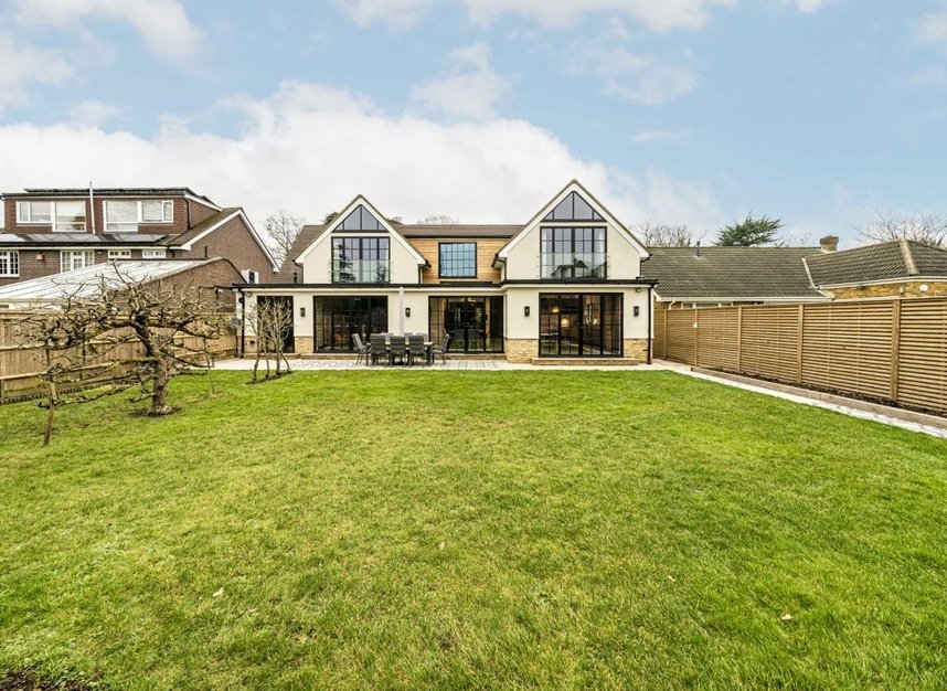 Properties sold in Marlborough Road - TW12 3RX view10