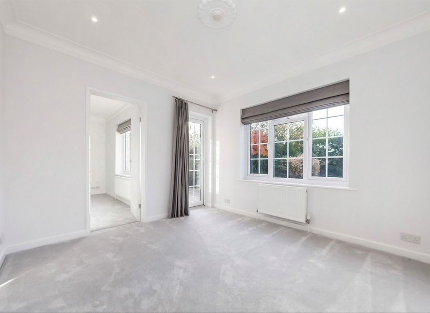 Properties for sale in Marlborough Road - TW12 3RX view6