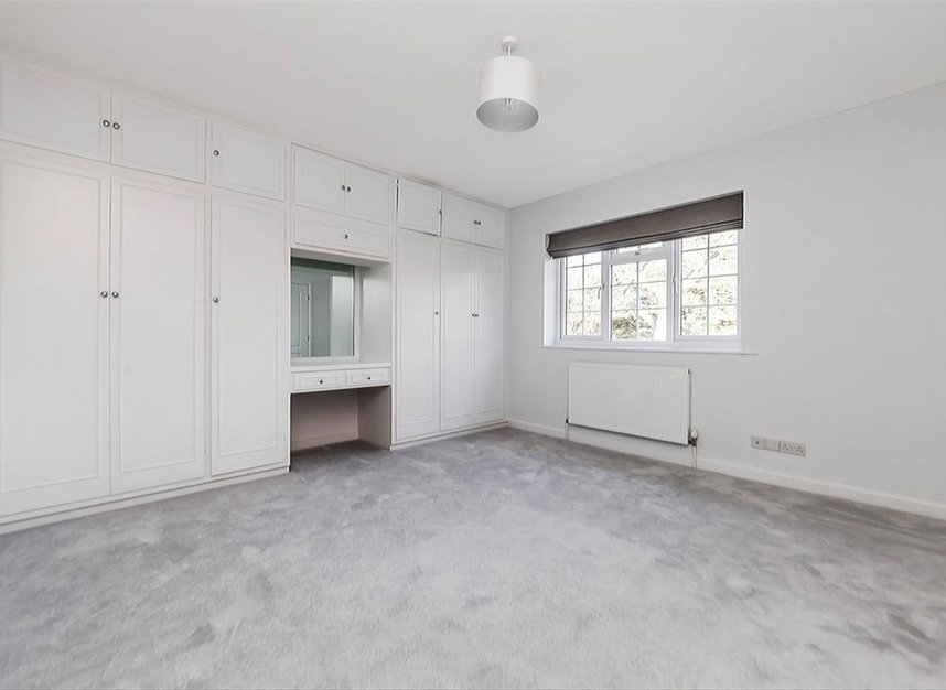 Properties for sale in Marlborough Road - TW12 3RX view5