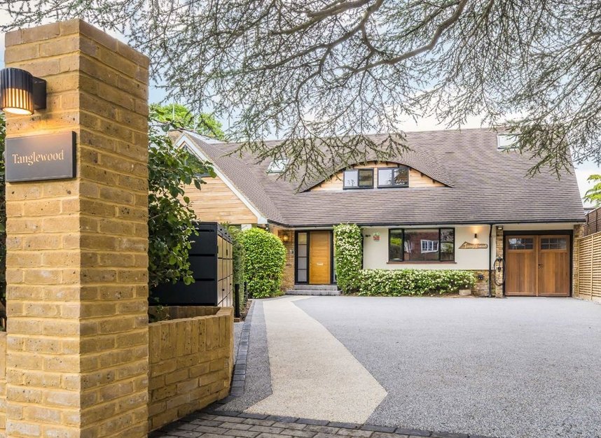 Properties for sale in Marlborough Road - TW12 3RX view1