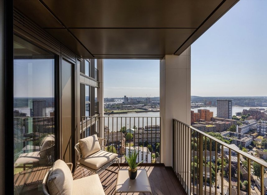 Properties for sale in Marsh Wall - E14 9EN view1