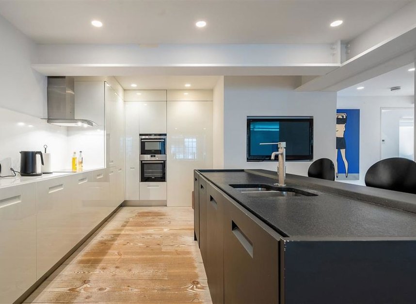 Properties for sale in Marshall Street - W1F 7BE view2