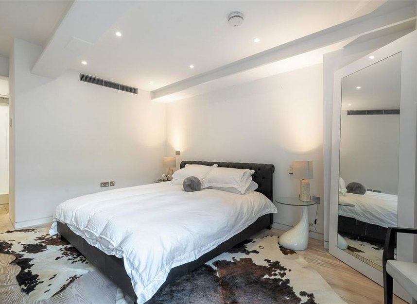 Properties for sale in Marshall Street - W1F 7BE view7