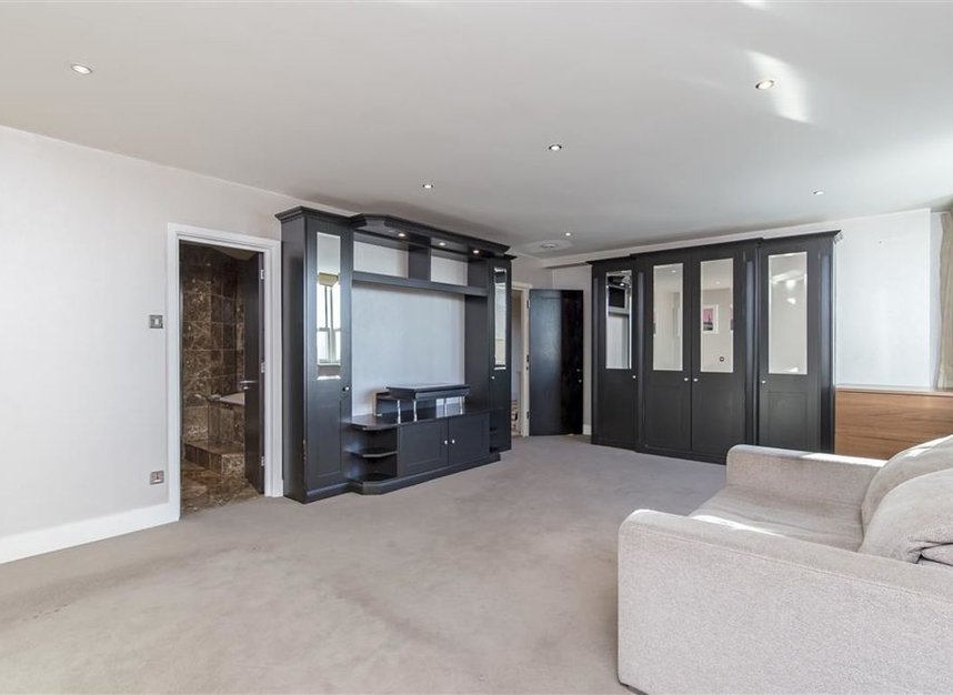 Properties for sale in Marylebone Road - NW1 5PL view6