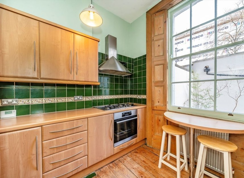 Properties for sale in Mecklenburgh Street - WC1N 2AH view3
