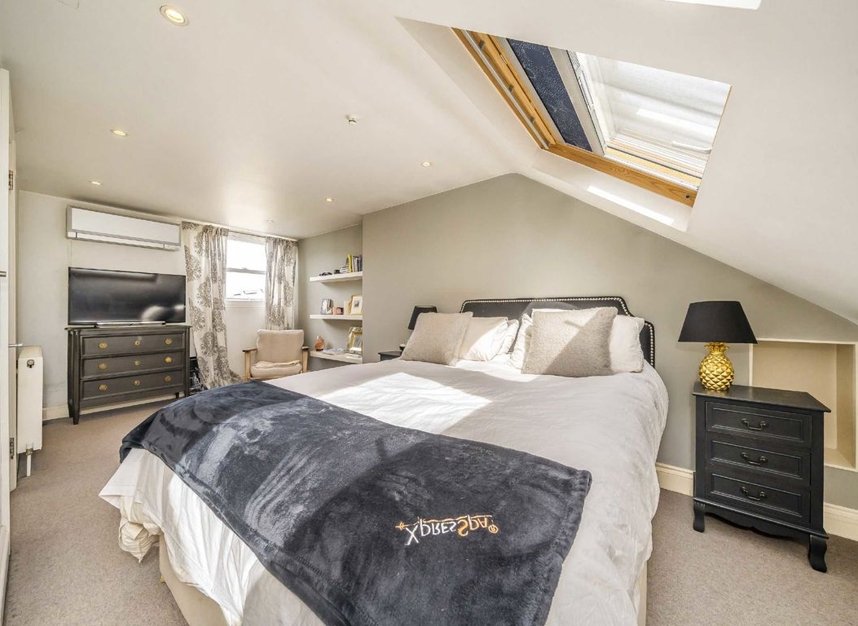 Properties for sale in Meon Road - W3 8AN view7