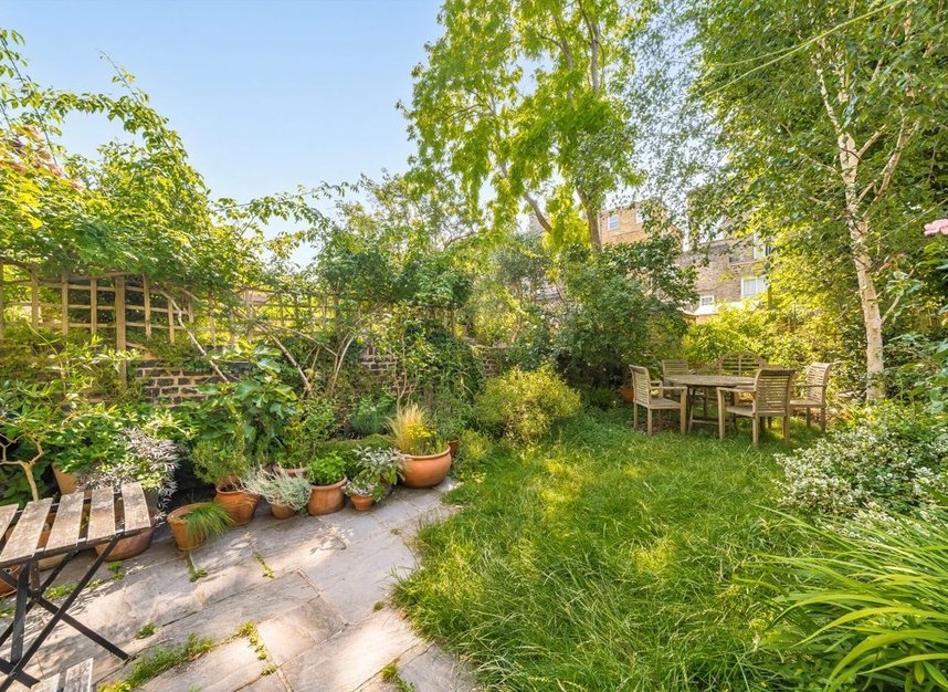 Properties for sale in Mercers Road - N19 4PU view11