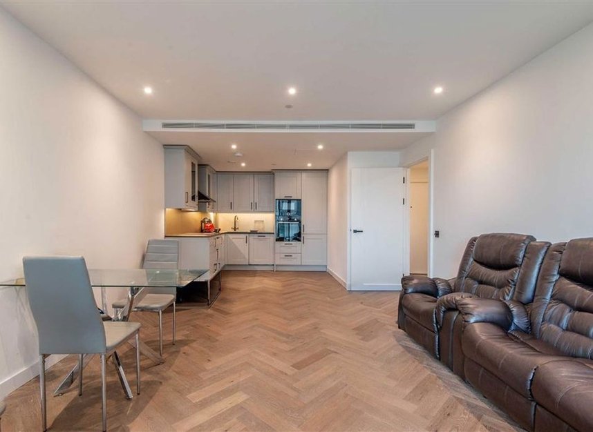 Properties for sale in Merino Gardens - E1W 2DP view4