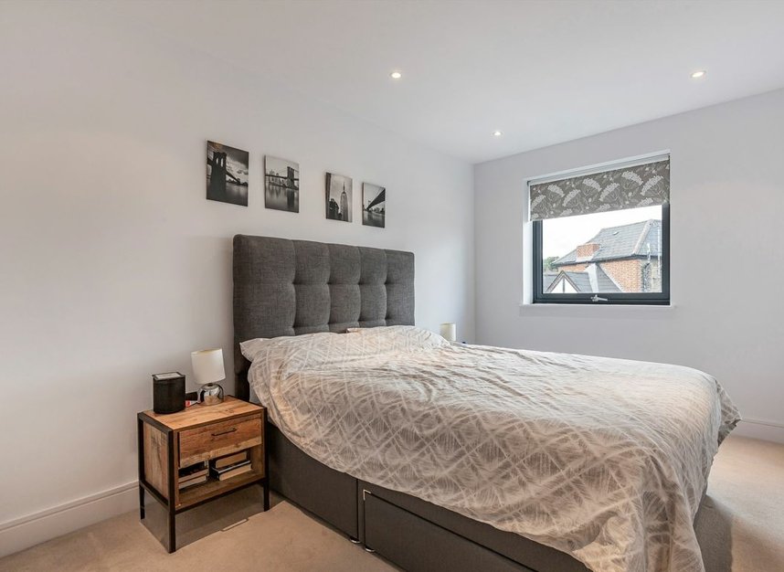Properties for sale in Merton Road - SW18 5EE view5
