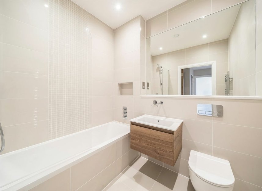 Properties for sale in Merton Road - SW19 1EE view5