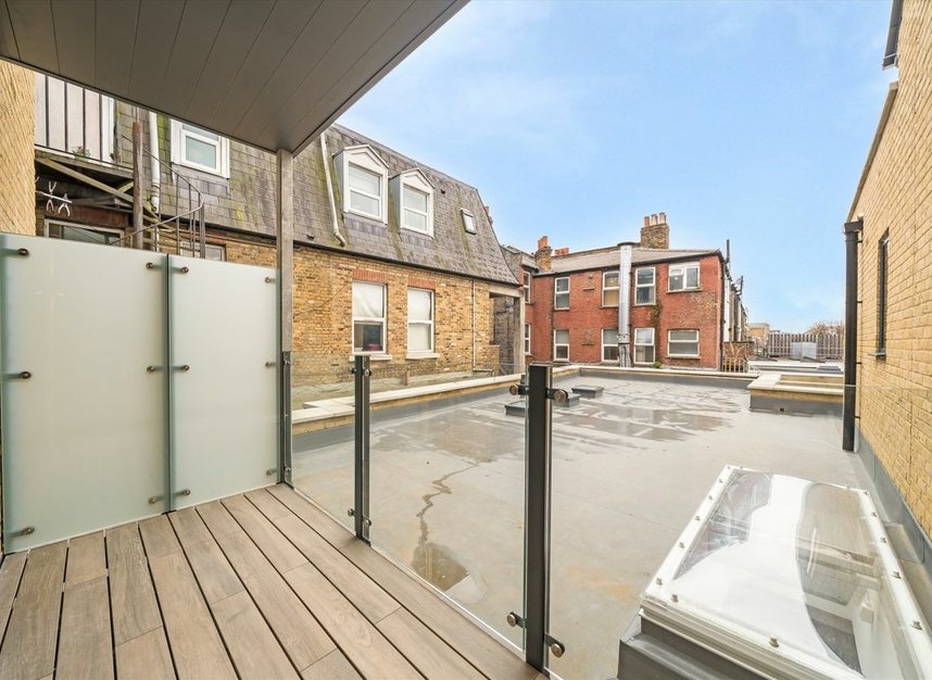 Properties for sale in Merton Road - SW19 1EE view2
