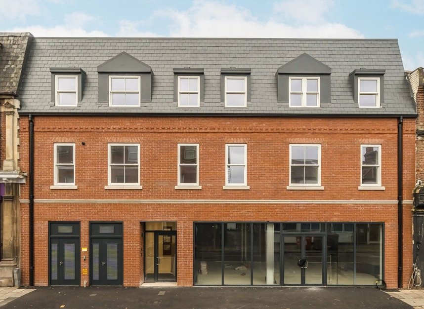 Properties for sale in Merton Road - SW19 1EE view7