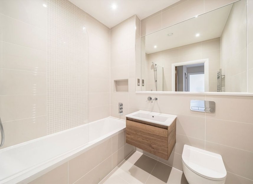 Properties for sale in Merton Road - SW19 1EE view6