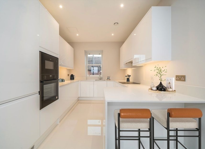 Properties for sale in Merton Road - SW19 1EE view2