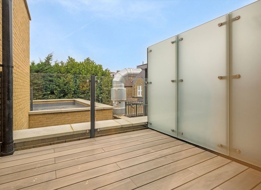 Properties for sale in Merton Road - SW19 1EE view3