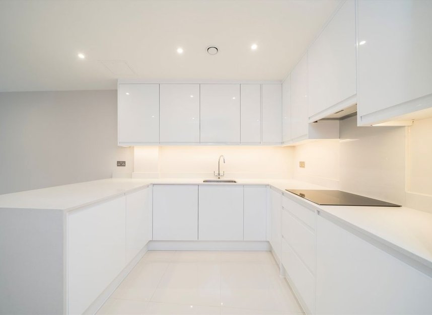 Properties for sale in Merton Road - SW19 1EE view2