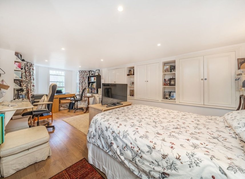 Properties for sale in Methuen Park - N10 2JR view6