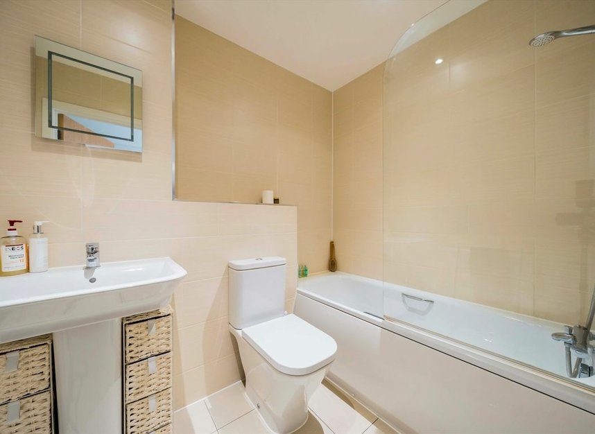 Properties for sale in Milner Road - SW19 3AB view6