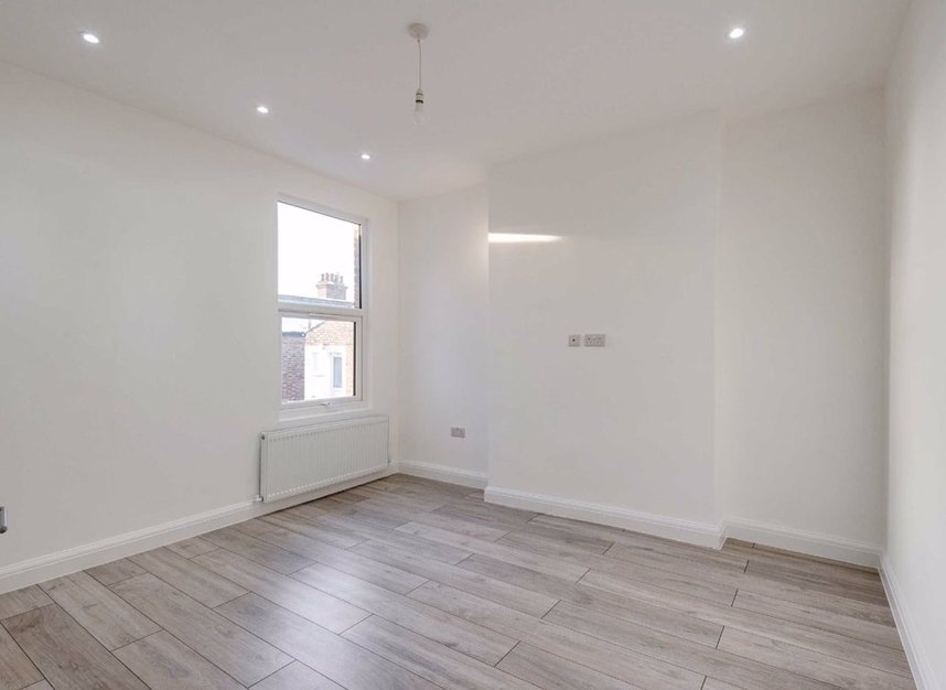 for sale in Montagu Road, London, NW4 (Ref 194449) Dexters