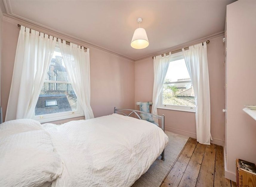 Properties for sale in Montague Avenue - SE4 1YP view8