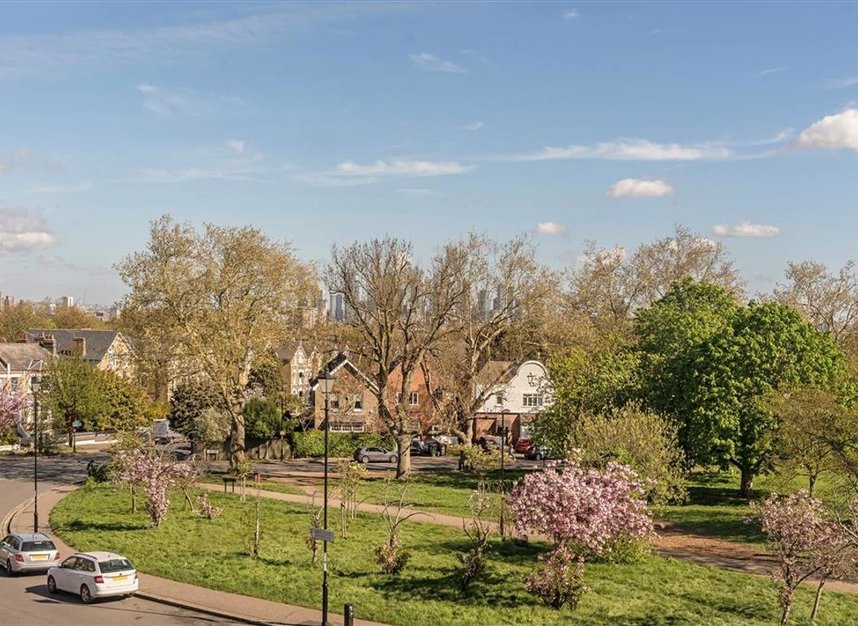 Properties for sale in Montague Avenue - SE4 1YP view12