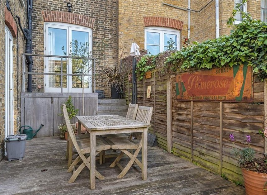 Properties for sale in Montague Avenue - SE4 1YP view11
