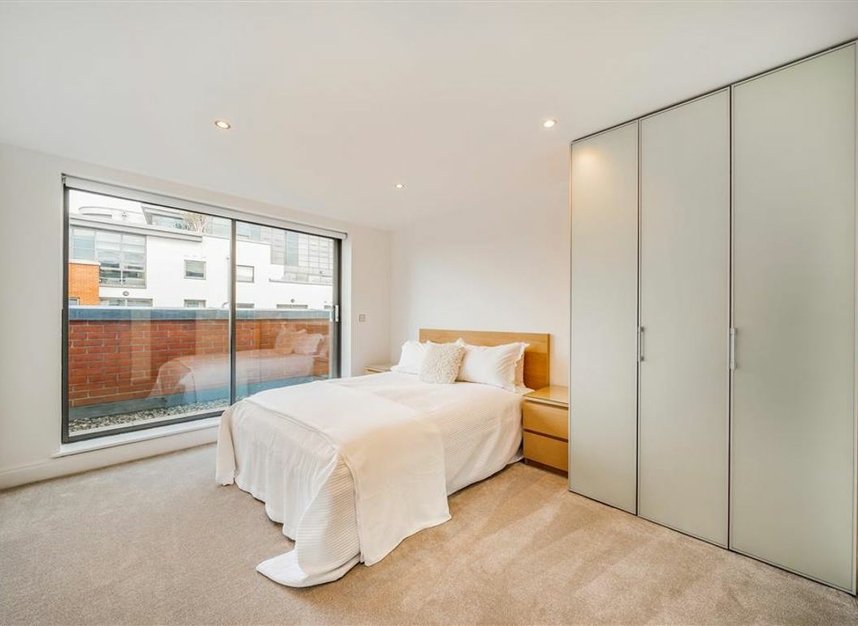 Properties for sale in Montaigne Close - SW1P 4AQ view7
