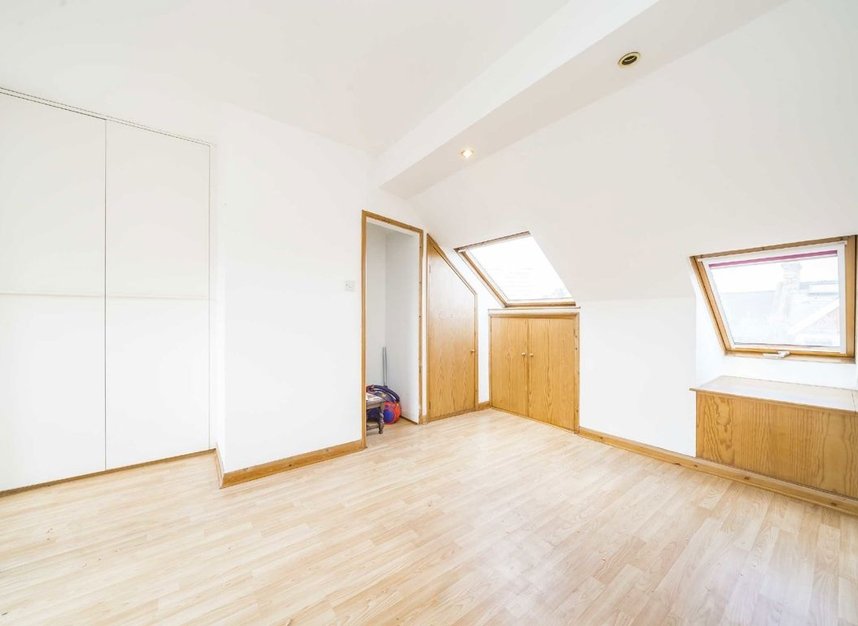 Properties for sale in Montgomery Road - W4 5LZ view4