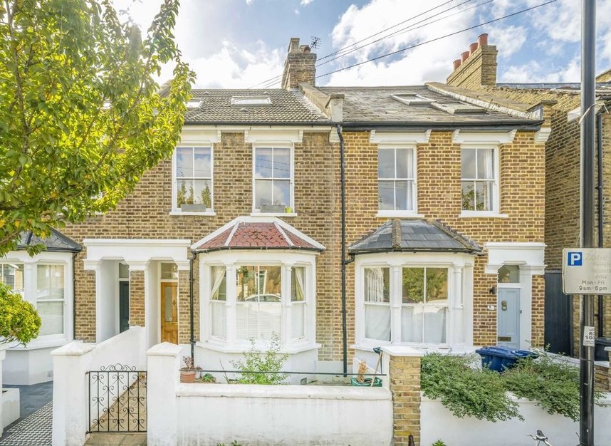 Properties for sale in Montgomery Road - W4 5LZ view1