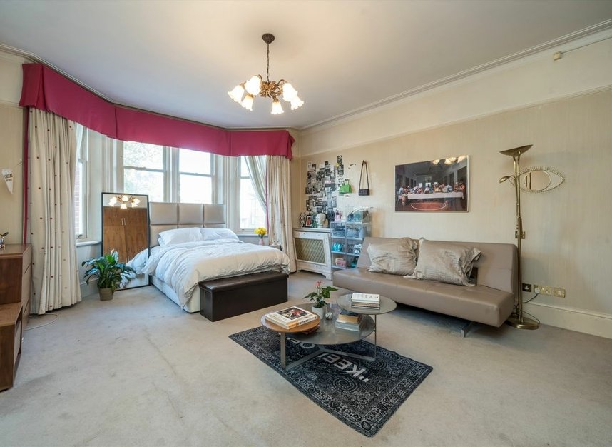 Properties for sale in Montpelier Road - W5 2QP view10