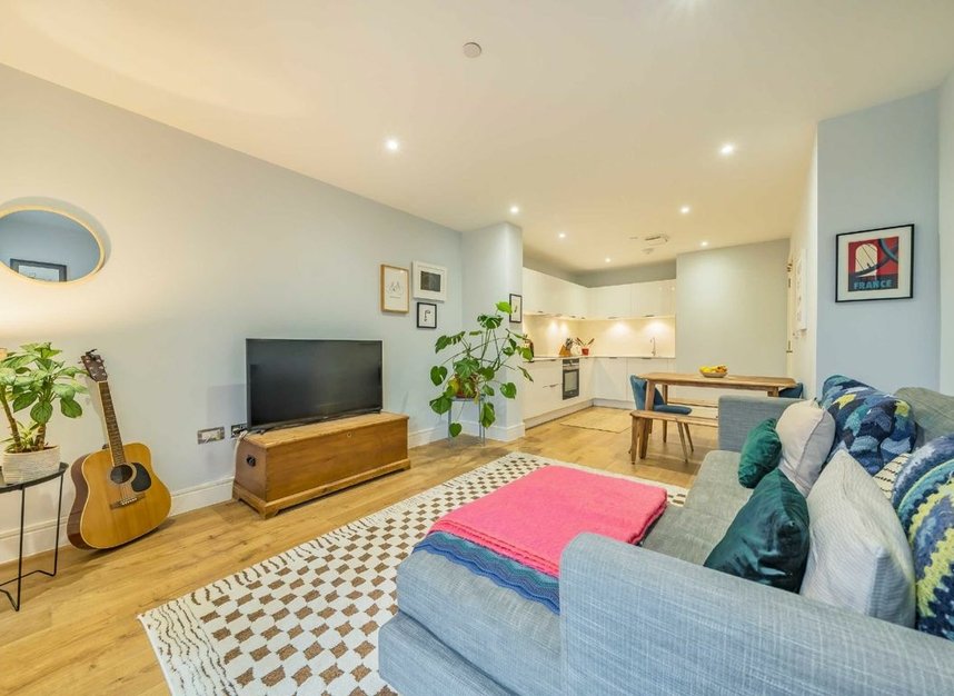 Properties for sale in Morshead Yard - TW12 2EU view2