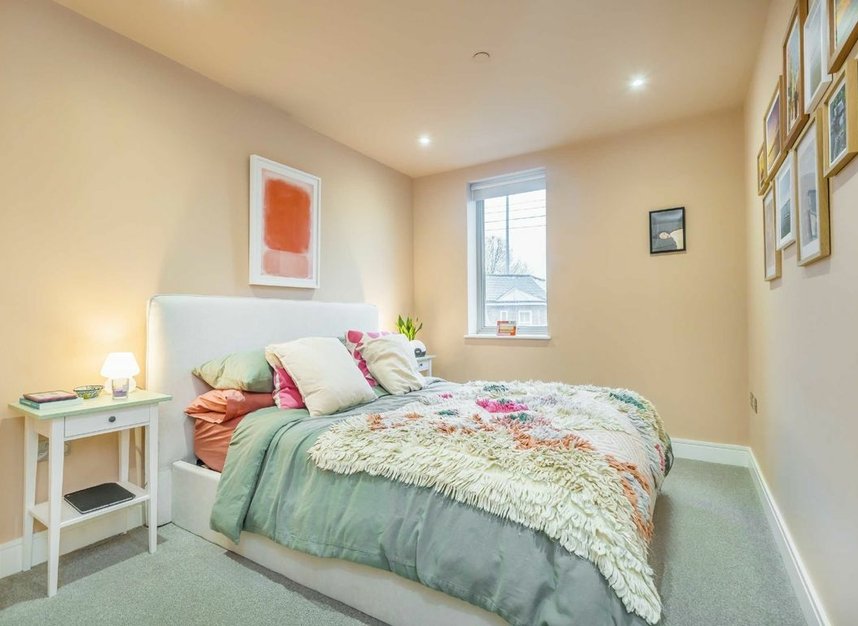Properties for sale in Morshead Yard - TW12 2EU view4
