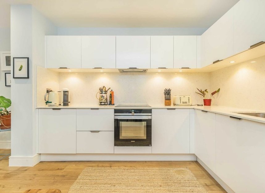 Properties for sale in Morshead Yard - TW12 2EU view3