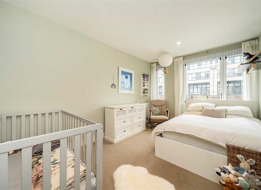 Properties for sale in Moulding Lane - SE14 6BN view4