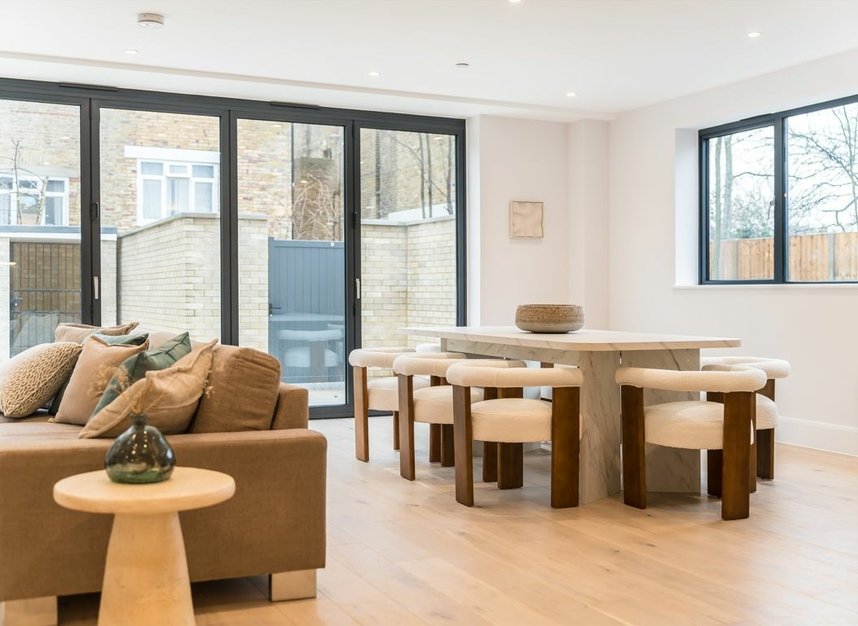 Properties for sale in Mount Ephraim Road - SW16 1LW view9