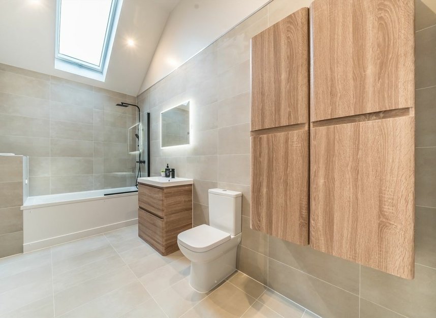Properties for sale in Mount Ephraim Road - SW16 1LW view15