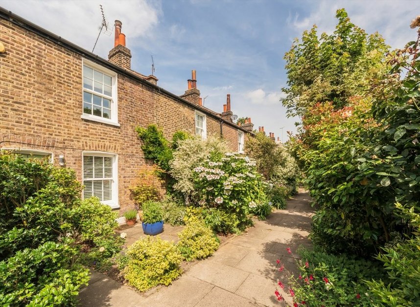 Properties for sale in Mulberry Place - W6 9TY view8