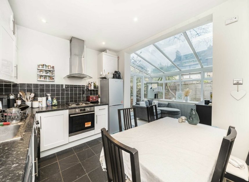 Properties for sale in Muncaster Road - SW11 6NU view2