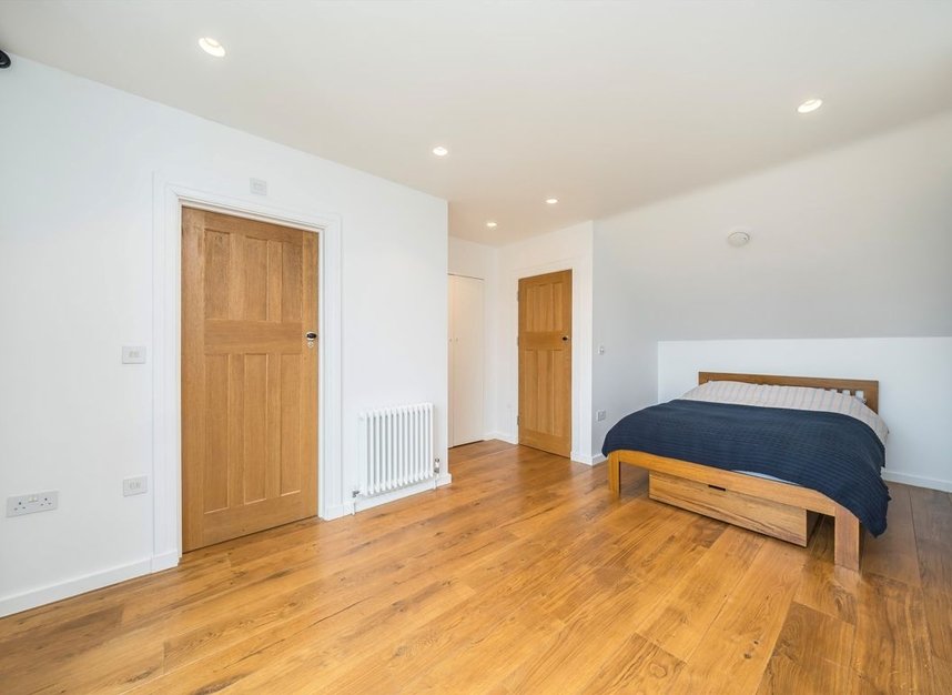 Properties for sale in Mundania Road - SE22 0NW view11