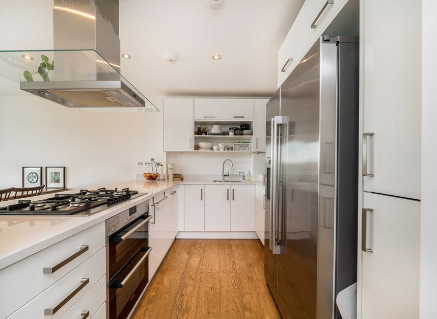 Properties for sale in Muswell Hill - N10 3TA view4