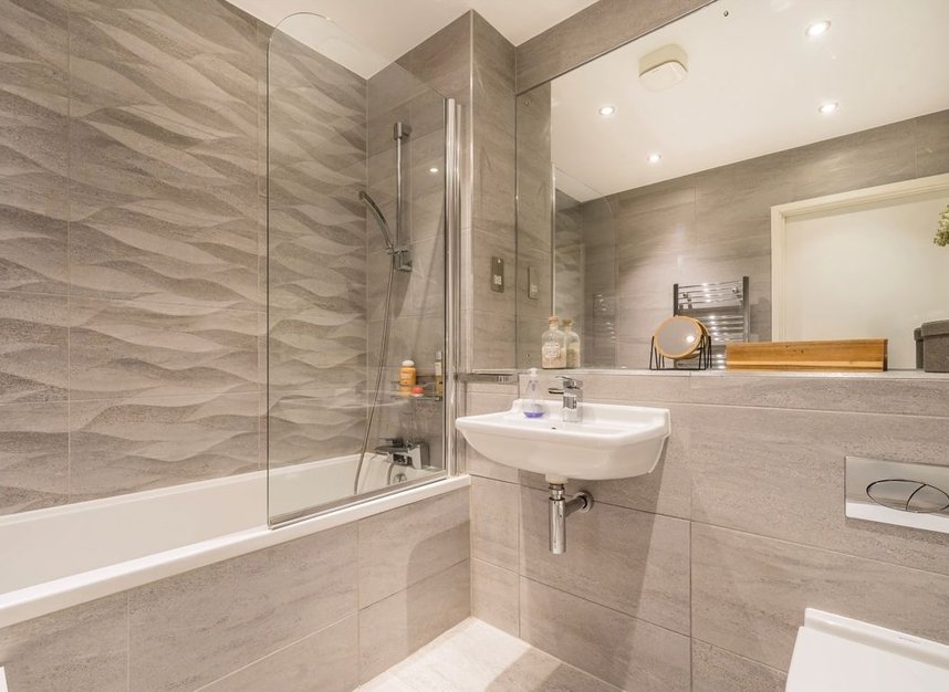 Properties for sale in Muswell Hill - N10 3TA view9