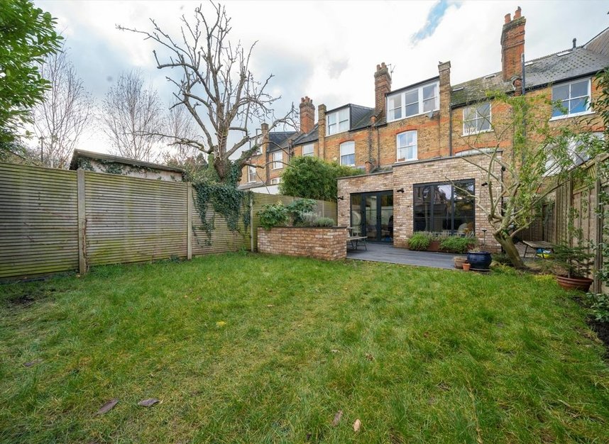 Properties for sale in Muswell Hill Road - N10 3JD view12
