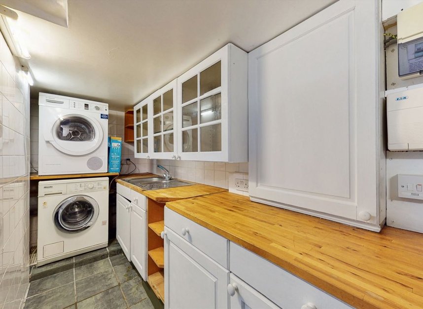 Properties for sale in Muswell Hill Road - N10 3NH view12