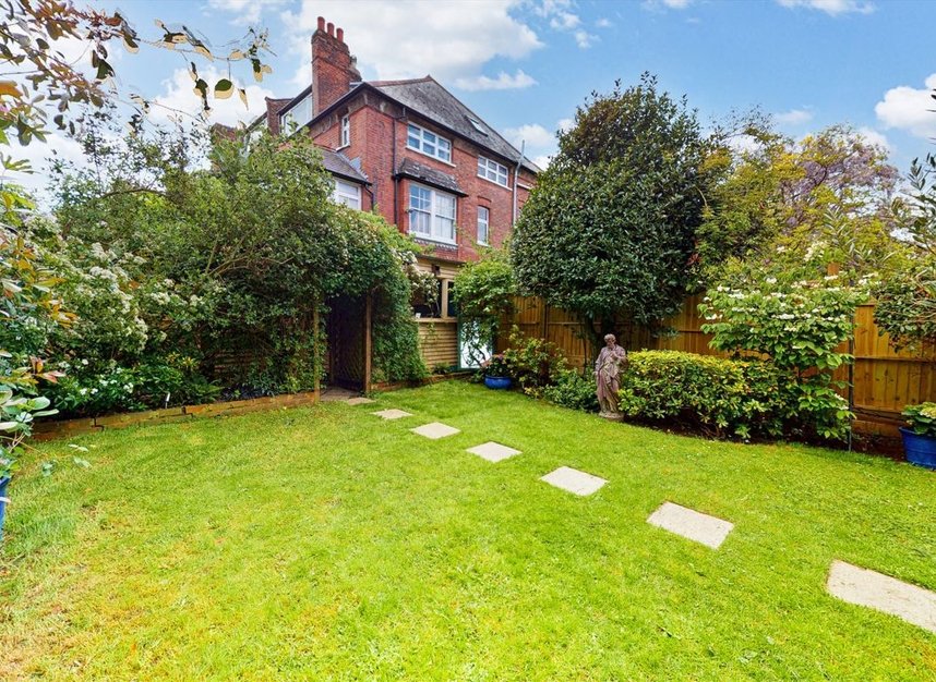 Properties for sale in Muswell Hill Road - N10 3NH view10