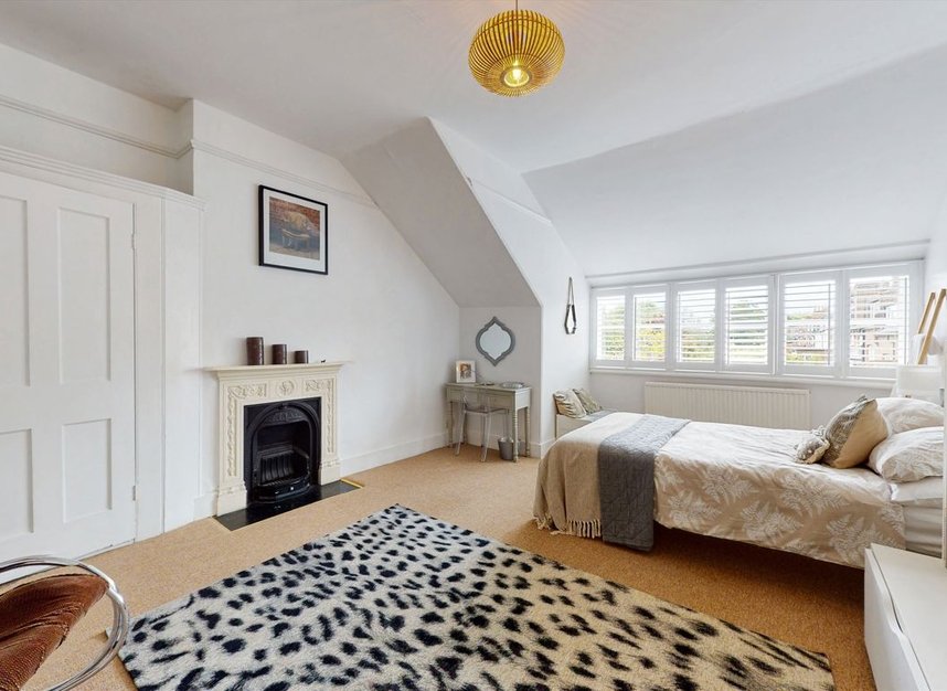 Properties for sale in Muswell Hill Road - N10 3NH view6