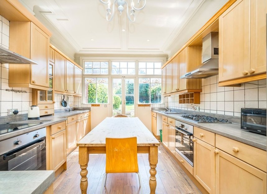 Properties for sale in Muswell Hill Road - N10 3NG view7