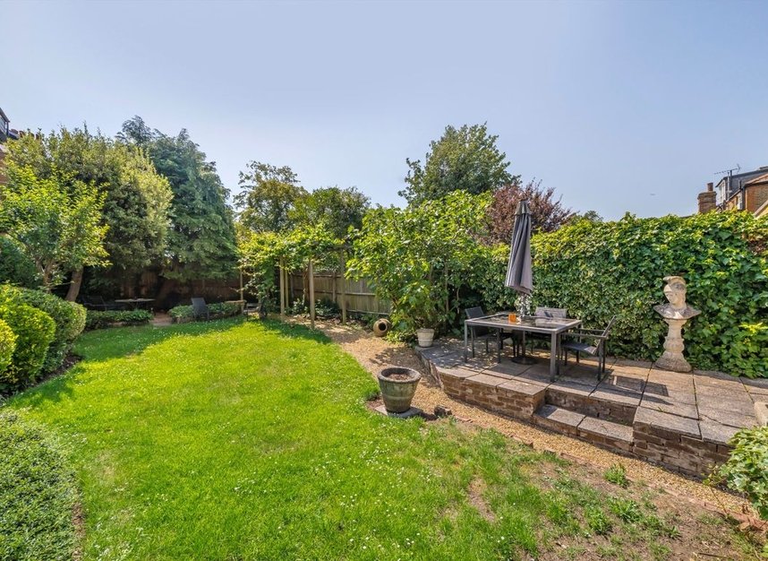 Properties for sale in Muswell Hill Road - N10 3NG view20