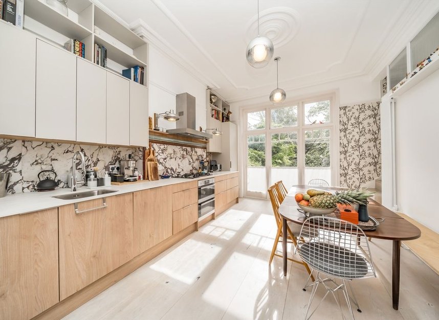 Properties for sale in Muswell Hill Road - N10 3JR view4