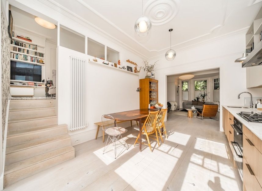 Properties for sale in Muswell Hill Road - N10 3JR view8